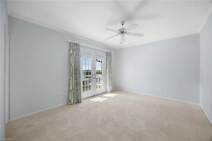 70  Seagate  DR, Naples, FL 34103