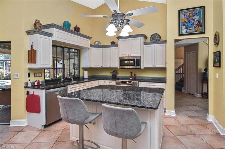 Great storage in the kitchen