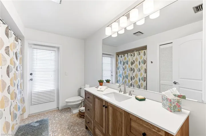 9981 Treasure Cay Ln, Bonita Springs, Florida 34135