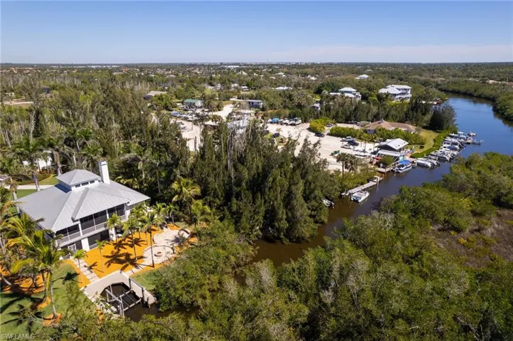 Aerial view showing access to Mullock Creek, past the marina and out to the Gulf!