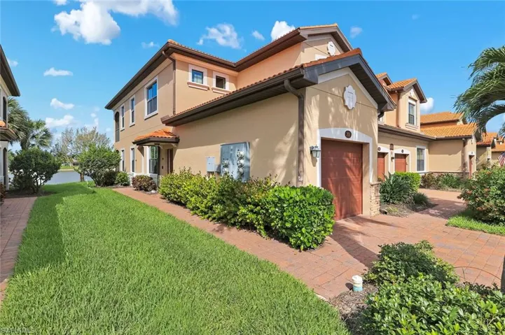 26193  Palace  LN, Bonita Springs, FL 34135