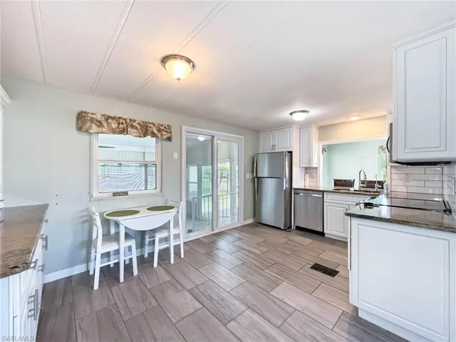 Eat in Kitchen