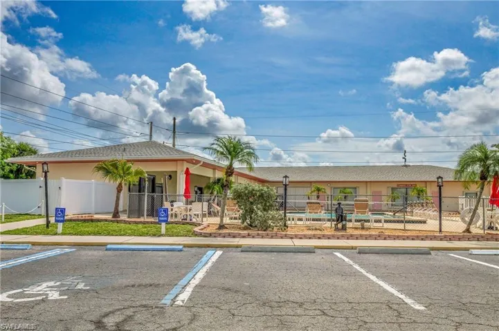 Phase 3 Clubhouse and Pool