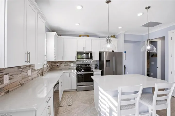 3520 Stoneville Dr, Alva, Florida 33920