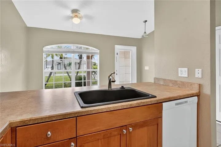 516/518 Se 5th Pl, Cape Coral, Florida 33990