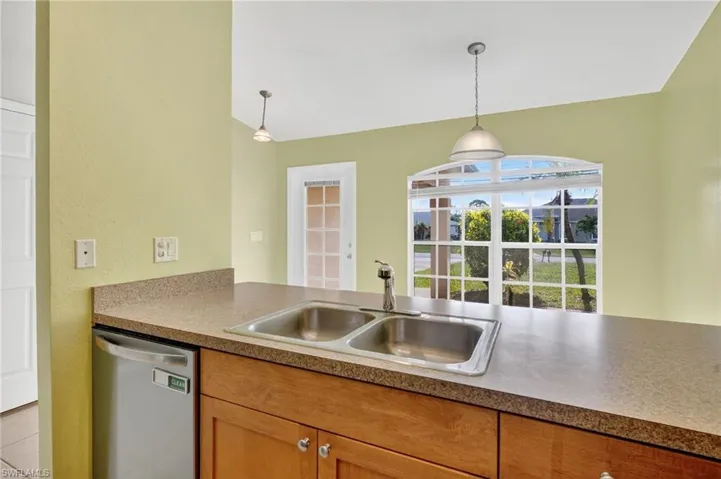 516/518 Se 5th Pl, Cape Coral, Florida 33990