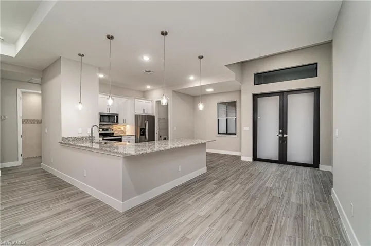 Large island and eat in kitchen.