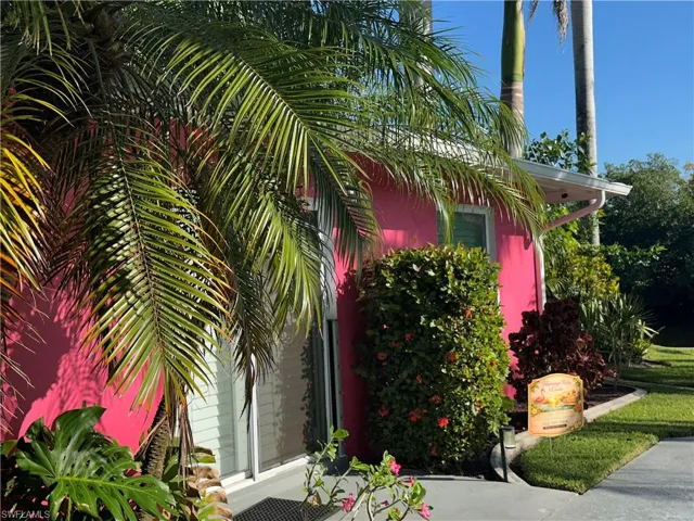 private entry guest home 1/1 225 per night