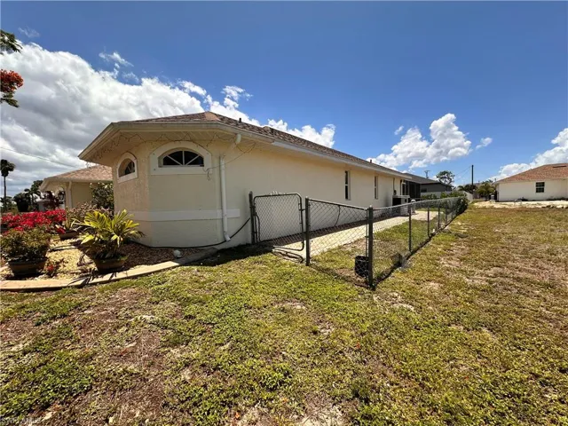 2916 Van Buren Pkwy, Cape Coral, Florida 33993