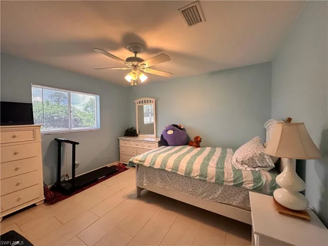 2916 Van Buren Pkwy, Cape Coral, Florida 33993