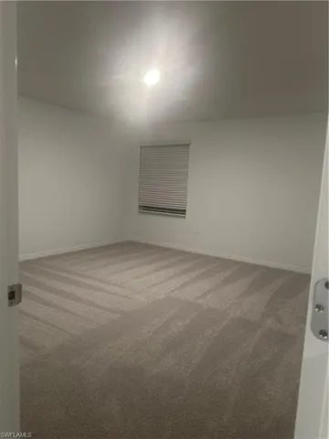 Neutral wall color