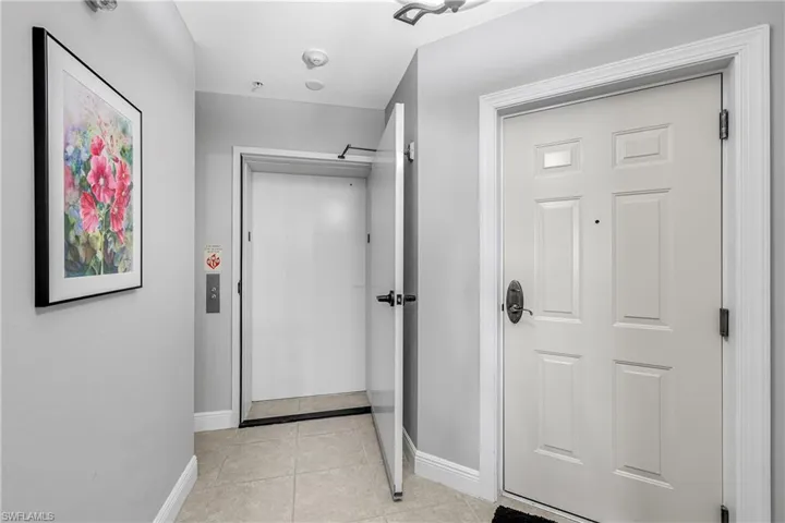 Semi private elevator