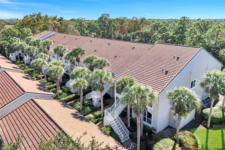 Aerial view of first floor corner unit.