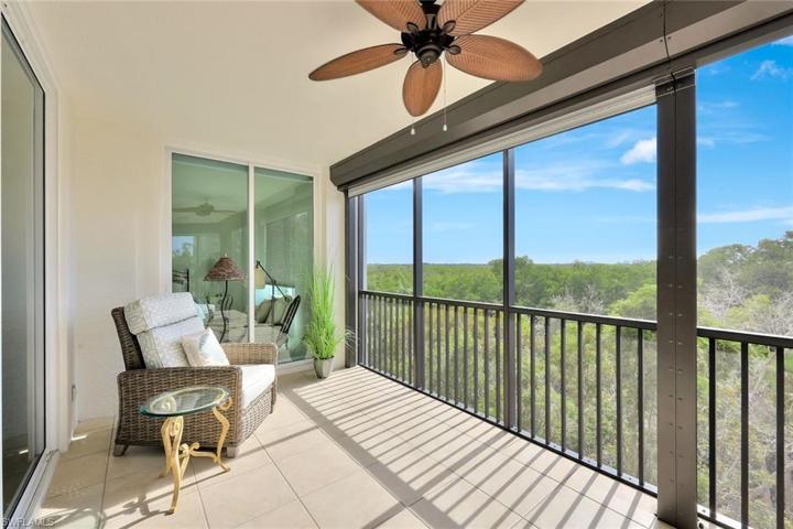 Gorgeous southern views from your spacious lanai.