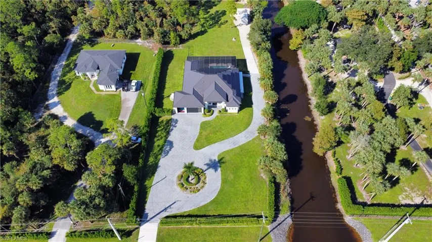 3219 White Blvd, Naples, Florida 34117