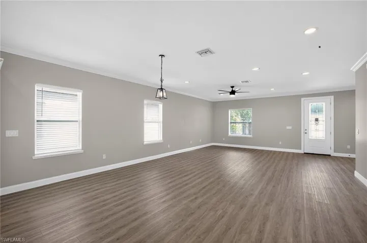 7977 49th Ave N, St. Petersburg, Florida 33709