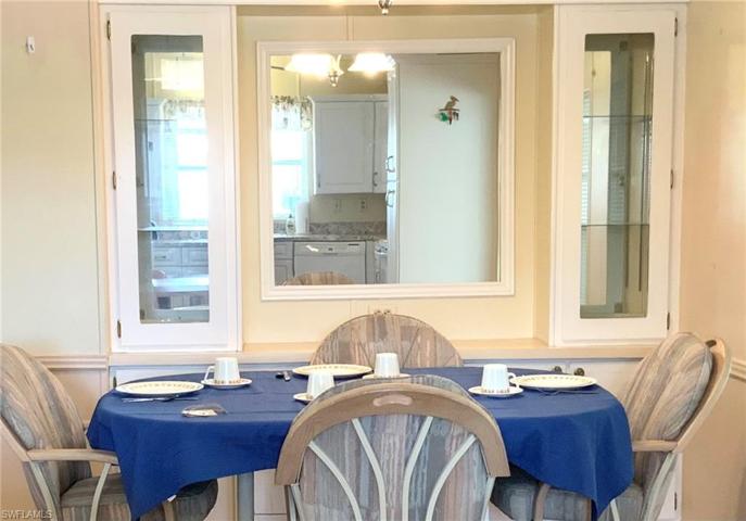 Dining Area & Buffet