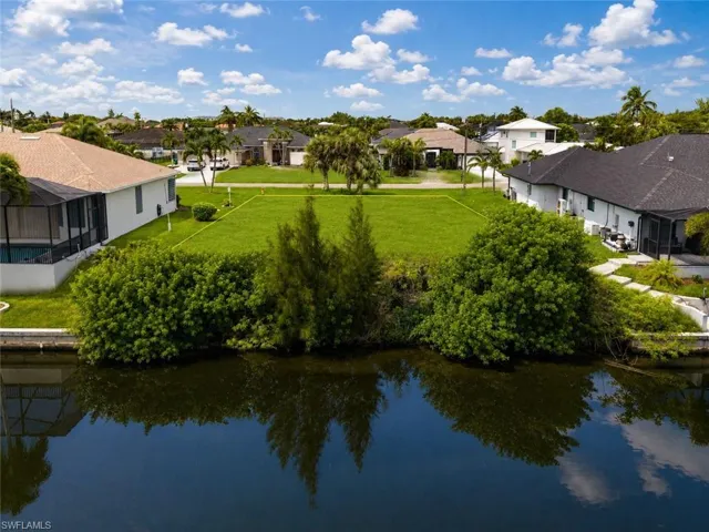 AI enhanced photo. This is not how the property looks in person!