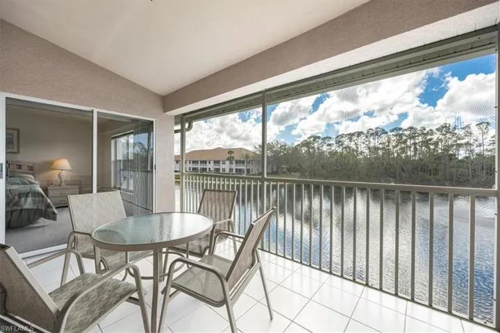 1032  Manor Lake  DR, Naples, FL 34110