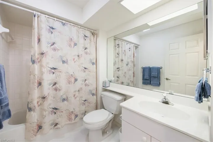 1032  Manor Lake  DR, Naples, FL 34110