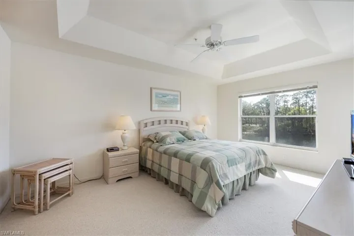1032  Manor Lake  DR, Naples, FL 34110