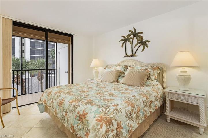 26225  Hickory  BLVD, Bonita Springs, FL 34134