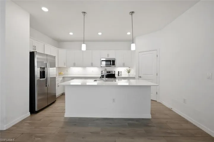2294 Avocado Ln, Naples, Florida 34120