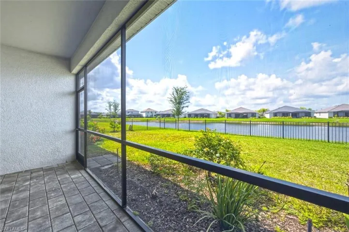 2294 Avocado Ln, Naples, Florida 34120