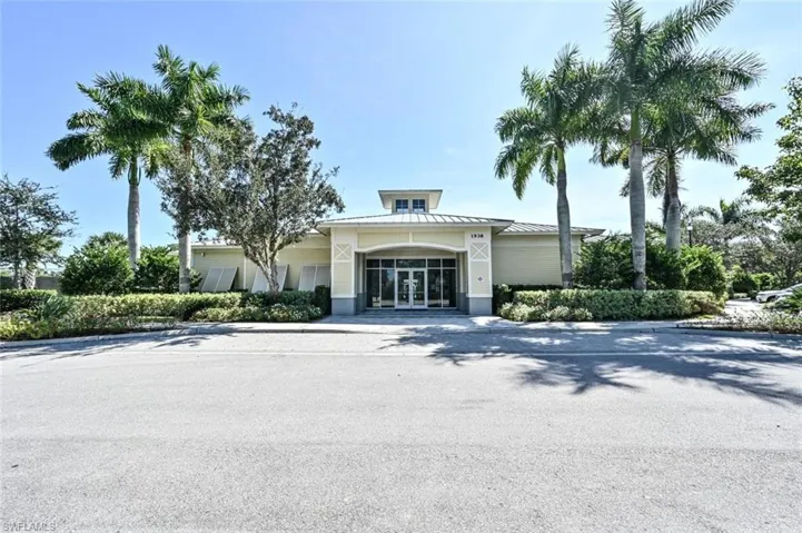 2294 Avocado Ln, Naples, Florida 34120
