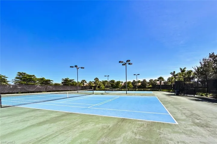 2294 Avocado Ln, Naples, Florida 34120