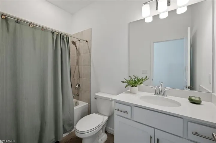 2294 Avocado Ln, Naples, Florida 34120