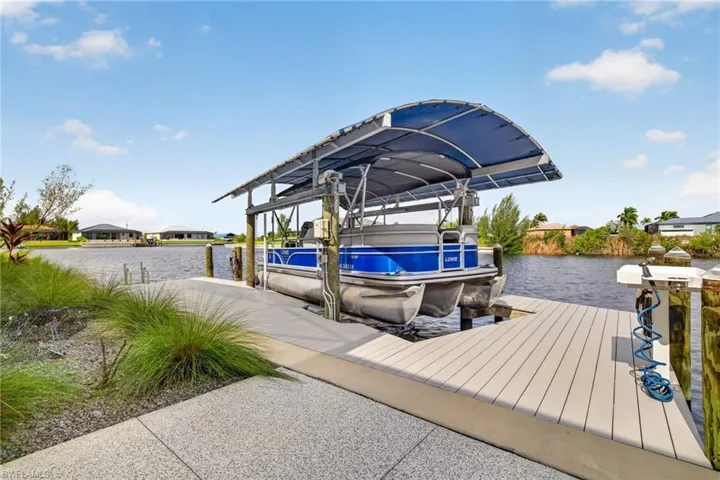 3106 Nw 45th Pl, Cape Coral, Florida 33993