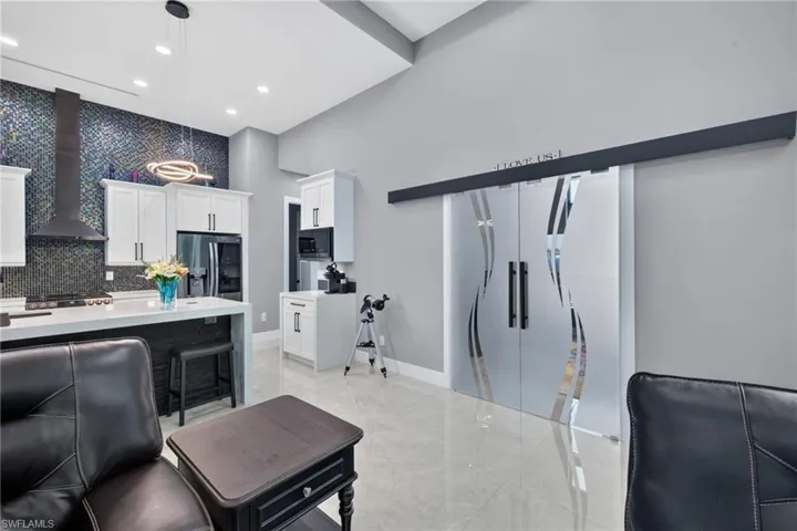 3106 Nw 45th Pl, Cape Coral, Florida 33993