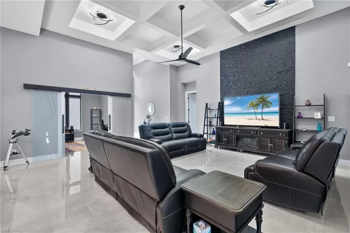 3106 Nw 45th Pl, Cape Coral, Florida 33993