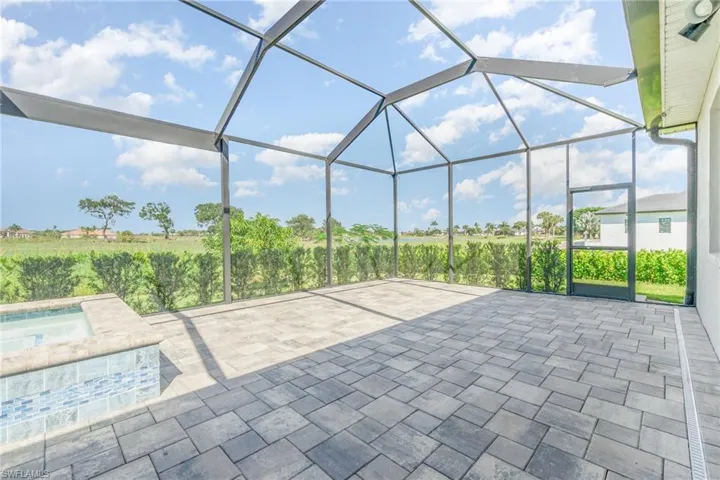18420  Royal Hammock  BLVD, Naples, FL 34114