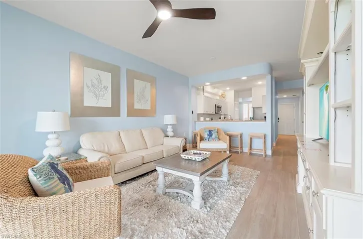 7915 Mahogany Run Ln 1114, Naples, Florida 34113