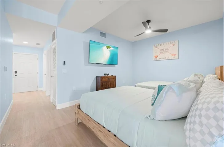 7915 Mahogany Run Ln 1114, Naples, Florida 34113