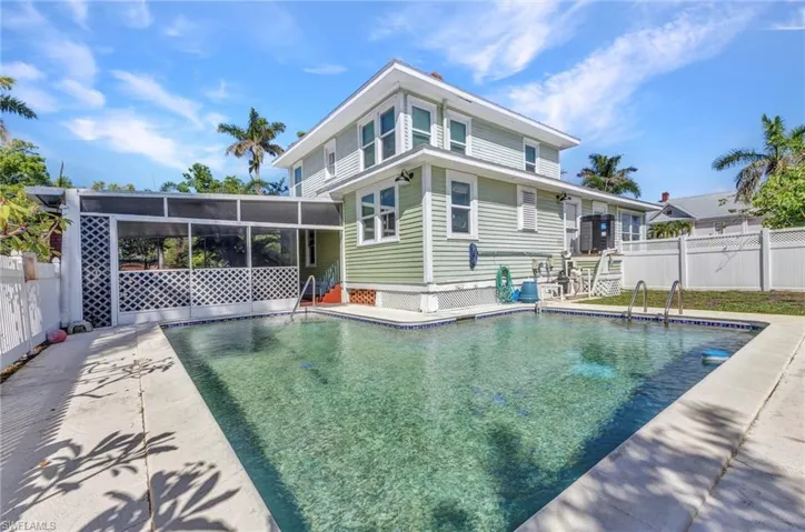 415 W Marion Ave, Punta Gorda, Florida 33950