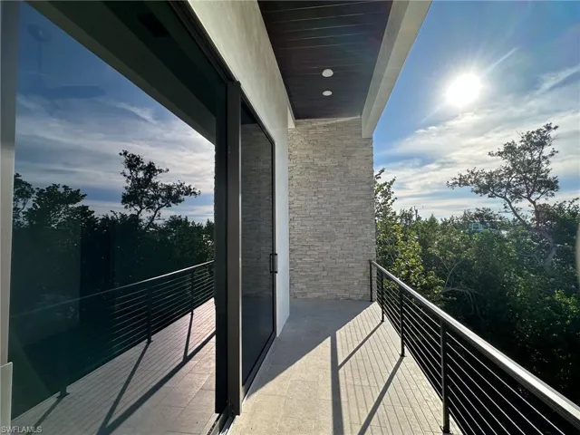 Bedroom 3 View of balcony