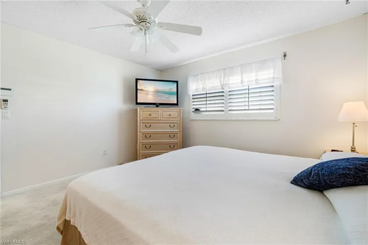 7008 Foxfire Dr, Fort Myers, Florida 33919