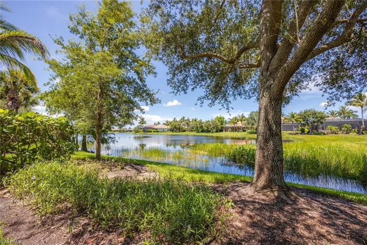 9275  Menaggio  CT, Naples, FL 34114