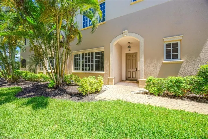 9275  Menaggio  CT, Naples, FL 34114