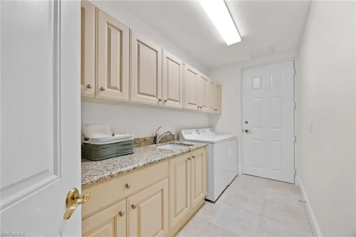 9275  Menaggio  CT, Naples, FL 34114