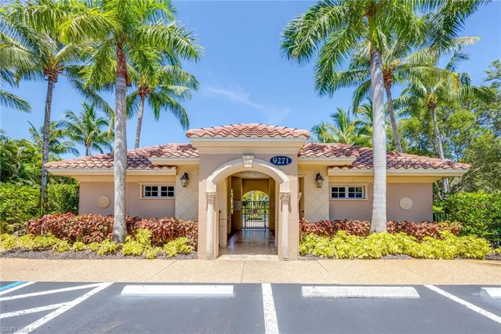 9275  Menaggio  CT, Naples, FL 34114