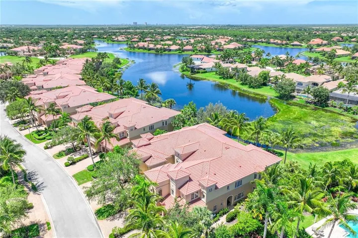 9275  Menaggio  CT, Naples, FL 34114