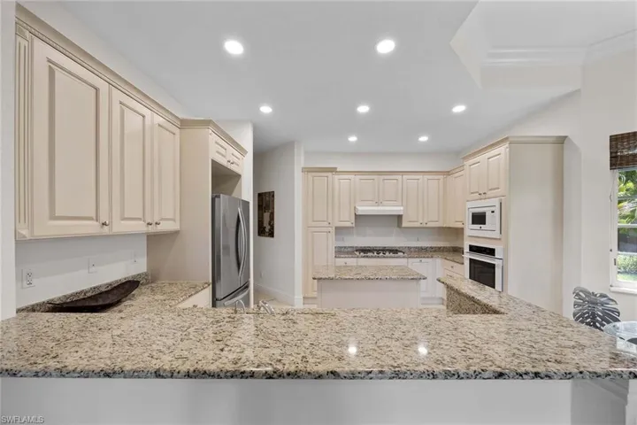 9275  Menaggio  CT, Naples, FL 34114