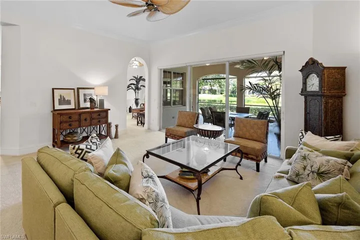 9275  Menaggio  CT, Naples, FL 34114