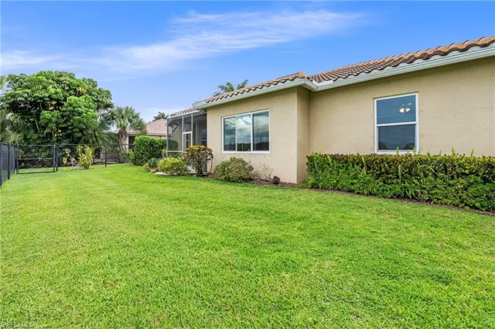 3323 Mystic River Dr, Naples, Florida 34120