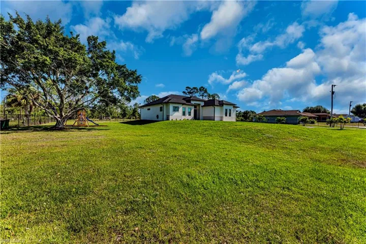 2115 47th Ave Ne, Naples Fl 34120