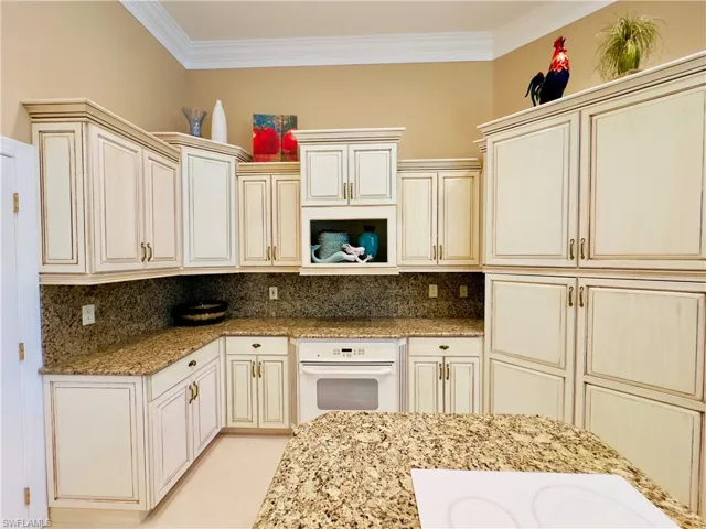 367 N. Hickory Street, LaBelle, FL 33935, Caloosa Cove S/D on Caloosahatchee River